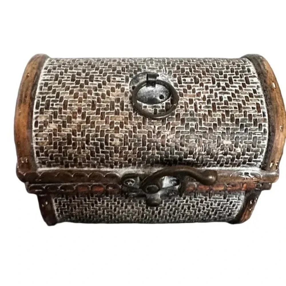 Wooden Medium Trinket Art Box Basket Woven Style W LID Clasp‎ 6